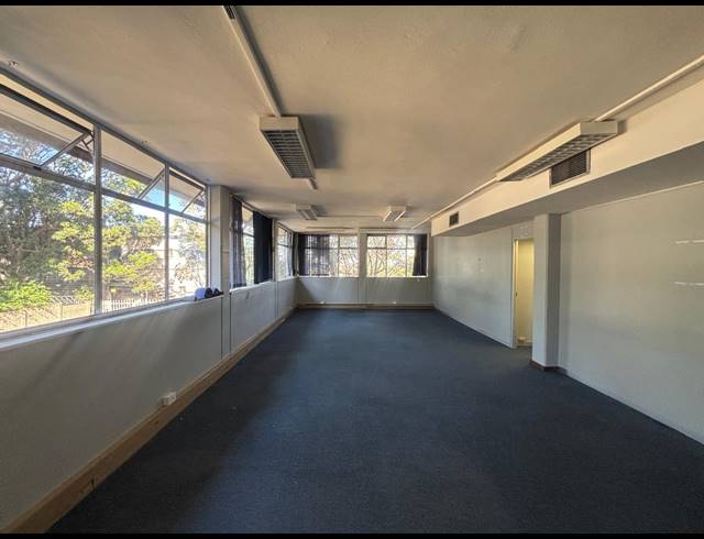 190M² OFFICE TO LET IN WESTVILLE